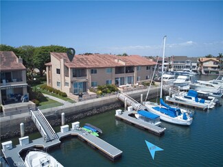 17114 Bluewater Ln Unit 141, Huntington Beach, CA 92649