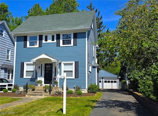 1675 Roosevelt Ave, Lakewood, OH 44107