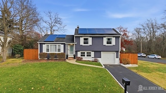 26 Pinebrook Dr, Neptune, NJ 07753