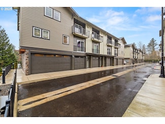 12043 SE High Creek Rd Unit A, Happy Valley, OR 97086