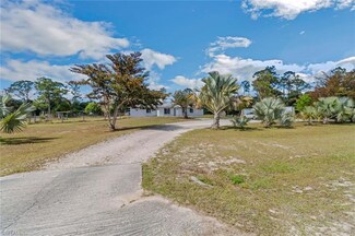 109 16th St NE, Naples, FL 34120