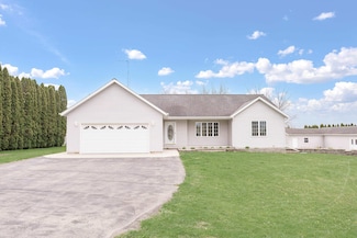 W11330 Rose Eld Rd, Ripon, WI 54971