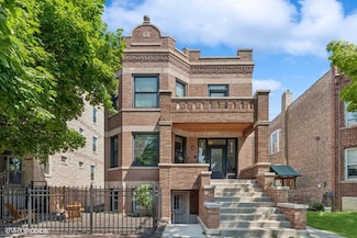 3844 W Wrightwood Ave, Chicago, IL 60647