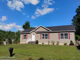 1 Gertrude St, Albany, NY 12203