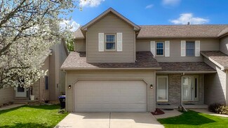 1814 Vladimir Dr, Bloomington, IL 61704