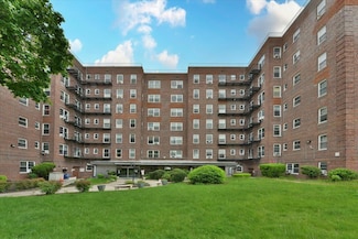 84-50 169th St Unit PR01, Jamaica, NY 11432