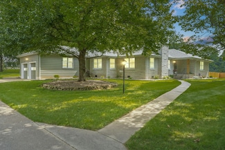1471 E Bennett St, Springfield, MO 65804