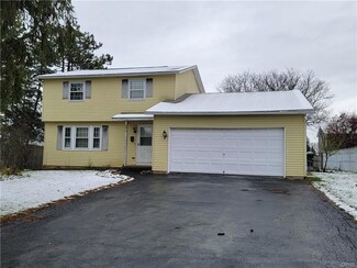 6853 Thomas Dr, Liverpool, NY 13088