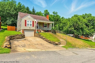 692 Stealey Ave, Clarksburg, WV 26301