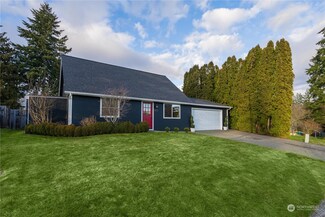 7832 NE 144th St, Kirkland, WA 98034