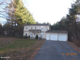 184 Hubbard St, Lenox, MA 01240