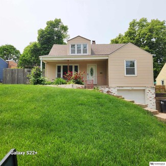 2134 S 48th St, Omaha, NE 68106