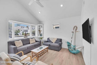 638A Redmond Ave, Belmar, NJ 07719