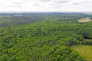 20108 Fosters Ln, Amelia Court House, VA 23002