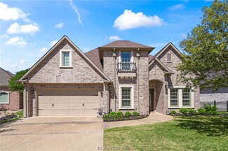 4305 Willowick Dr, Bryan, TX 77802