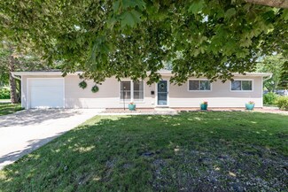 25 Saugatuck Rd, Montgomery, IL 60538