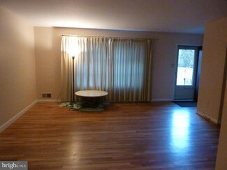 9500 E Light Dr, Silver Spring, MD 20903