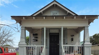 1423 Feliciana St, New Orleans, LA 70117