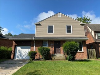 3902 Washington Blvd, University Heights, OH 44118