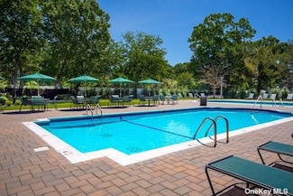 5000 Townehouse Dr Unit 3204, Coram, NY 11727