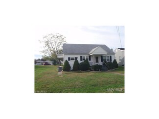 763 Ann St, Belpre, OH 45714
