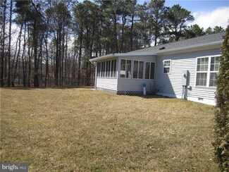 19 Highlands Rd, Stafford Township, NJ 08050