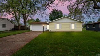 2219 Drake Dr, Fort Wayne, IN 46819
