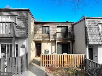 1610 Valencia Way, Reston, VA 20190