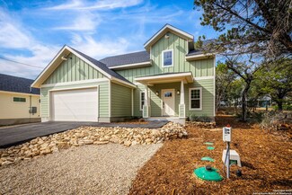 1672 Hillcrest Forest, Canyon Lake, TX 78133