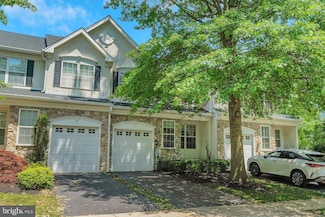 5 Henley Dr, Glen Mills, PA 19342