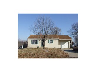 10700 E 28th St S, Independence, MO 64052