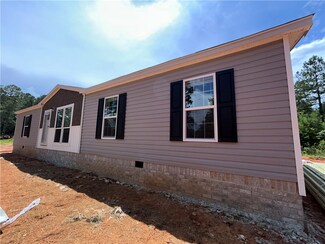 208 Union Ct, West Union, SC 29696