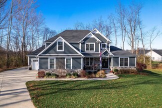 4253 Admirals Landing Dr, Lafayette, IN 47909