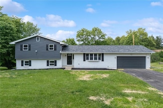 2449 Pine Knott Dr, Beavercreek, OH 45431