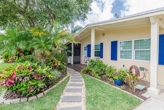 404 S Caloosahatchee Ave, Jupiter, FL 33458