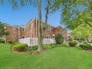 22439 Kingsbury Ave Unit A, Oakland Gardens, NY 11364