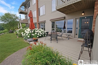 J35 Cayuga Dr, Chautauqua, NY 14728