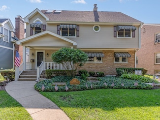 117 N Walnut St, Elmhurst, IL 60126