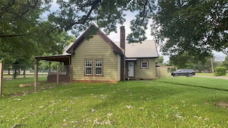 201 S Oak St, Pauls Valley, OK 73075