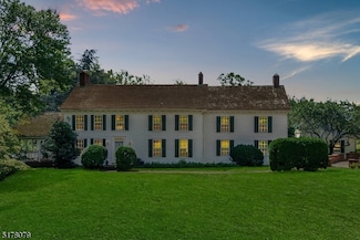 65 Youngs Rd, Basking Ridge, NJ 07920