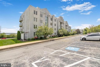 5213 Le Parc Dr Unit 46 APT 2, Wilmington, DE 19809