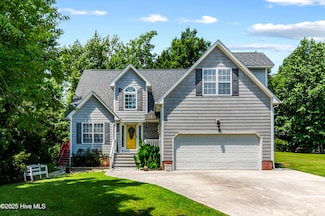 902 Charleston Place, Sneads Ferry, NC 28460