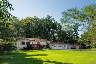 1119 County Route 6, Hammond, NY 13646