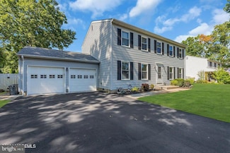 126 Foxhollow Dr, Lanoka Harbor, NJ 08734