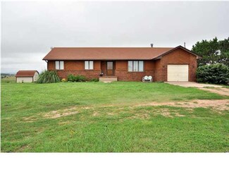 26103 S Rayl Rd, Mount Hope, KS 67108