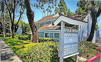 1036 Sea Breeze Dr Unit 4, Costa Mesa, CA 92627