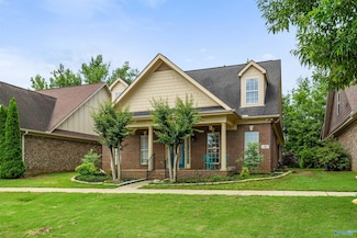 8 Cypress Point Dr, Huntsville, AL 35824