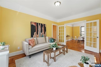 50 Reservoir Ave Unit 201, Jersey City, NJ 07307