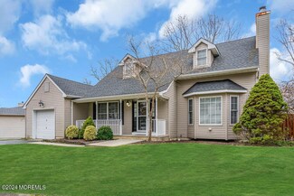 9 Southwind Ct, Barnegat, NJ 08005