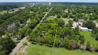 7 N 1st Ave, Teague, TX 75860